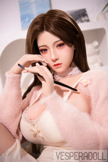 セラフィナ - リアルなシリコン製セックスドール