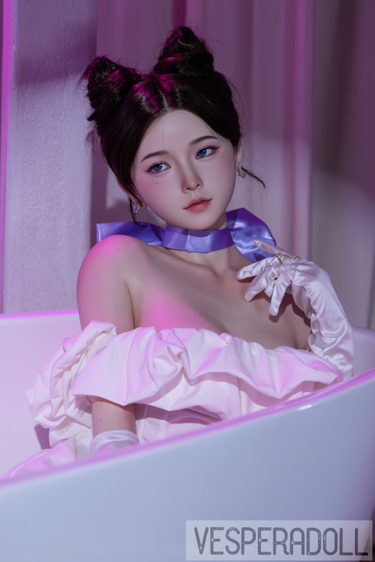 ルナ - リアルなシリコン製セックスドール